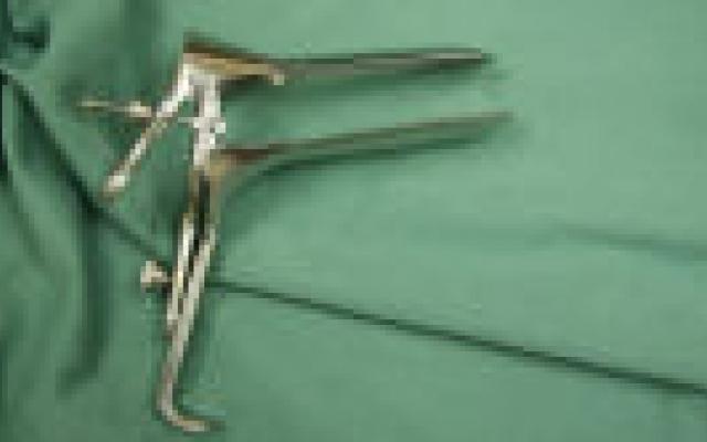 Arts betrekt student niet altijd bij gynaecologisch onderzoek