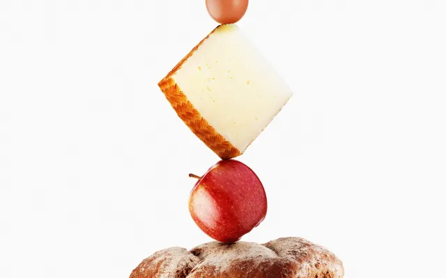 Eten op een prikker gestapeld