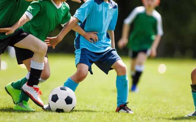 Beeld: matimix/Shutterstock Voetballers