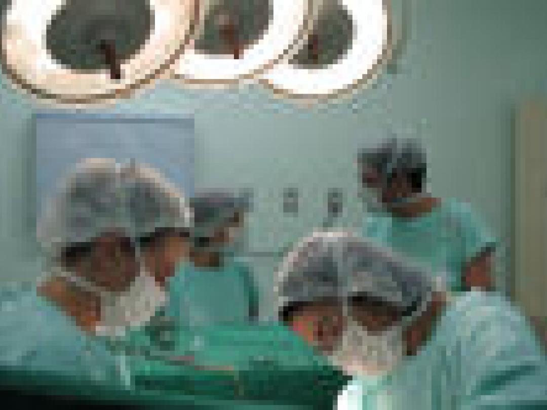 Invloed werktijden op vaardigheden jonge chirurg