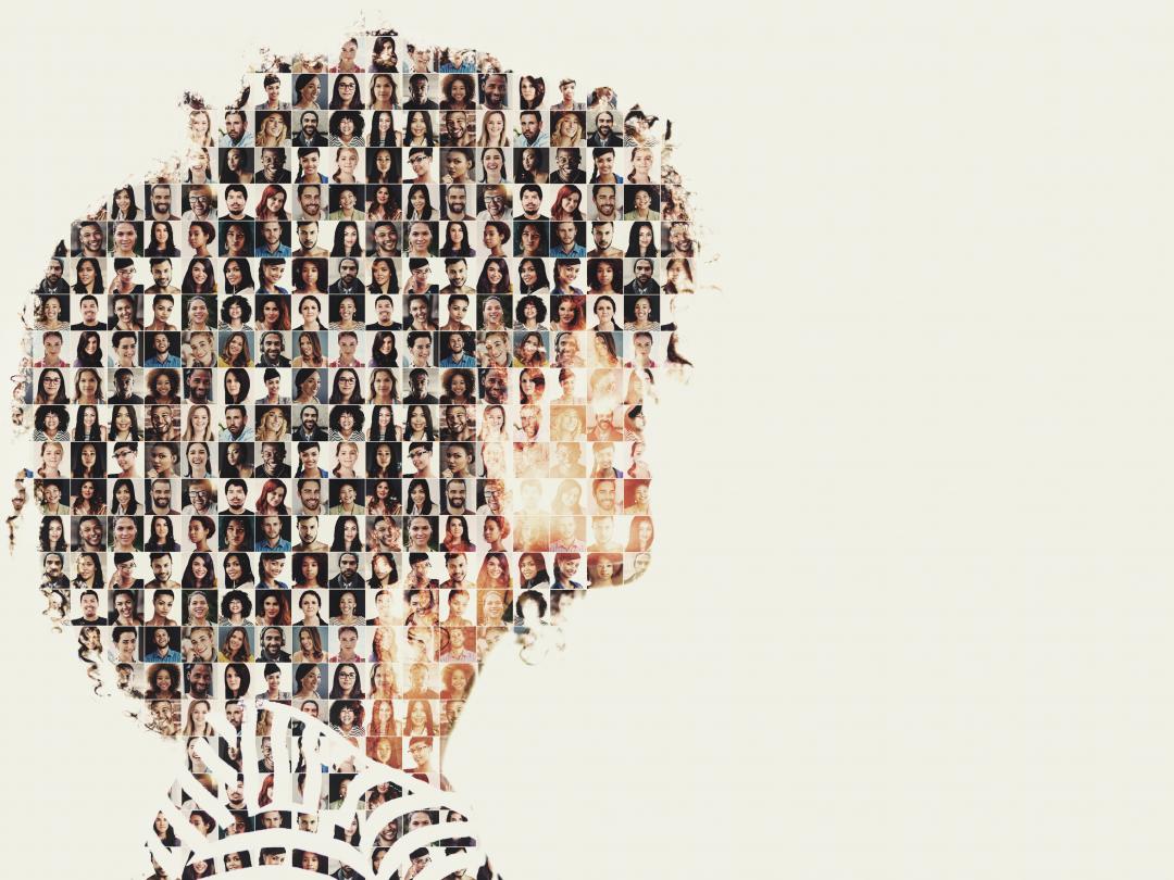 Profiel van een hoofd opgebouwd uit fotoportretten van verschillende gezichten.