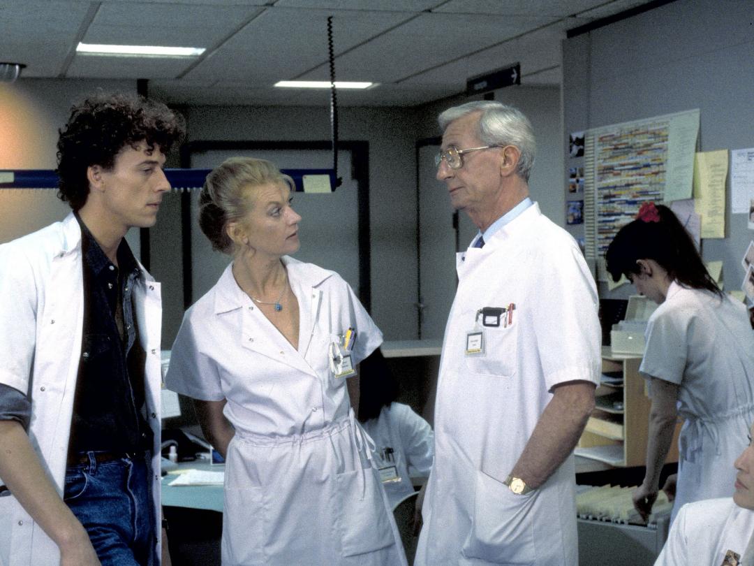 Still uit een ziekenhuisserie.