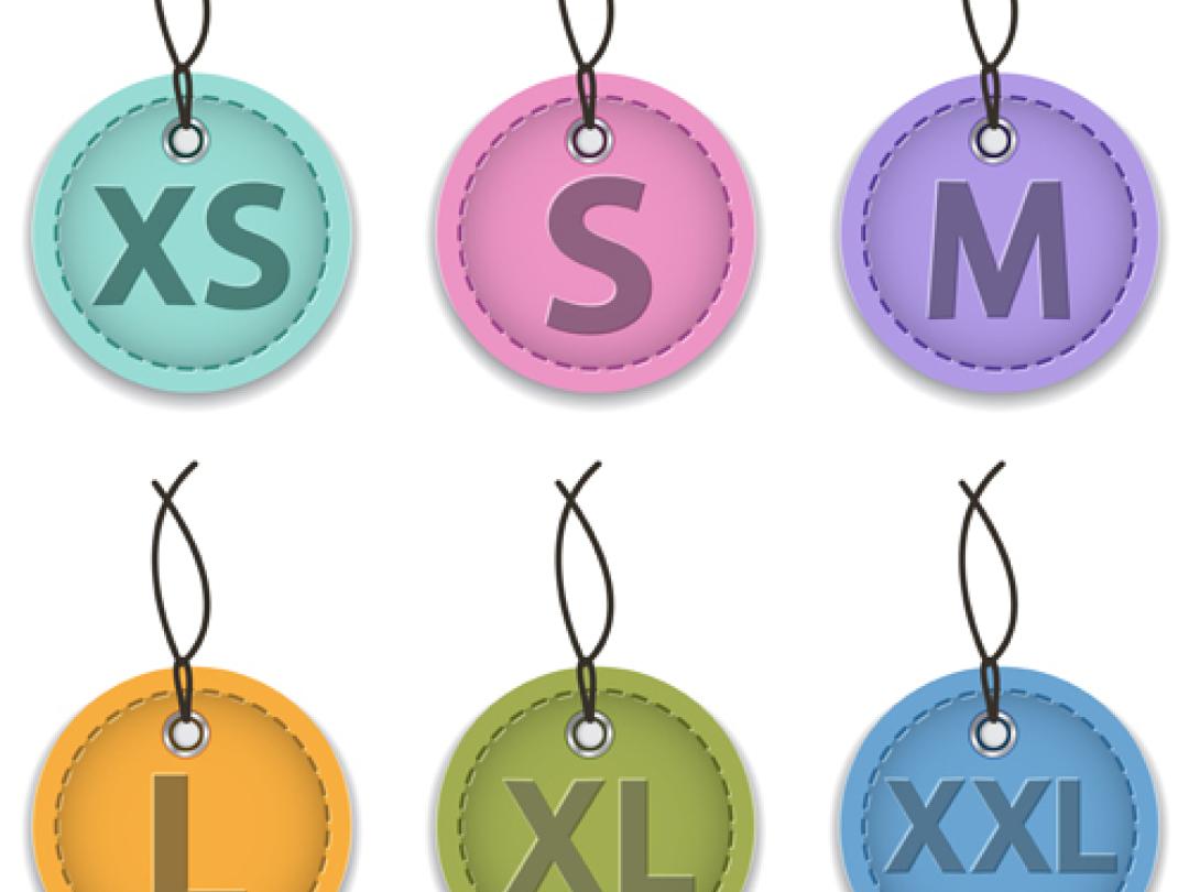 Labels met kledingmaten erop