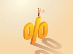 Illustratie van een driedimensionaal procentteken. Bovenop het symbool staat een persoon met een luidspreker.