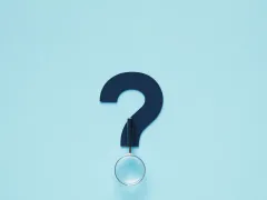 MicroStockHub/iStock.com Illustratie van een vraagteken gecombineerd met een vergrootglas